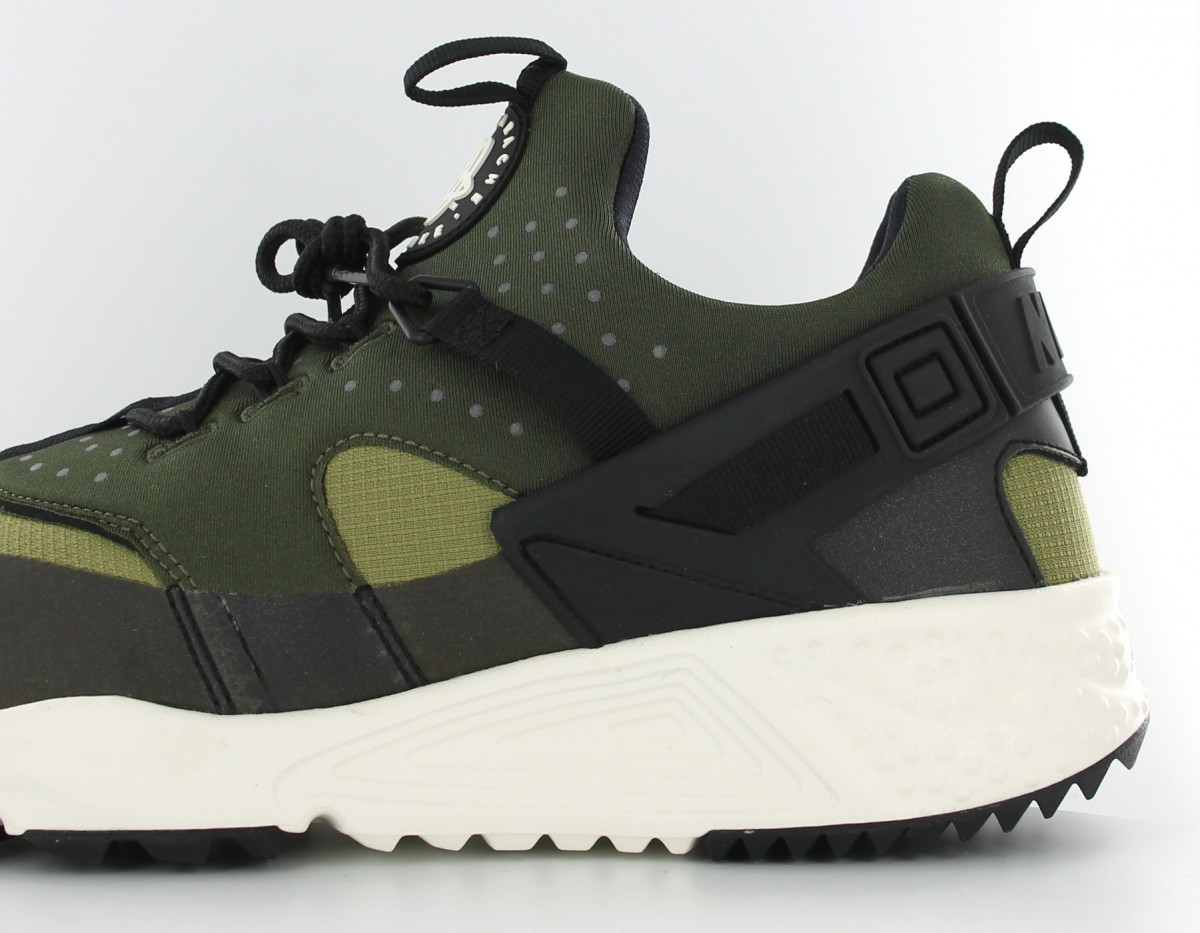 Nike Air huarache utility Trooper/sail-kaki