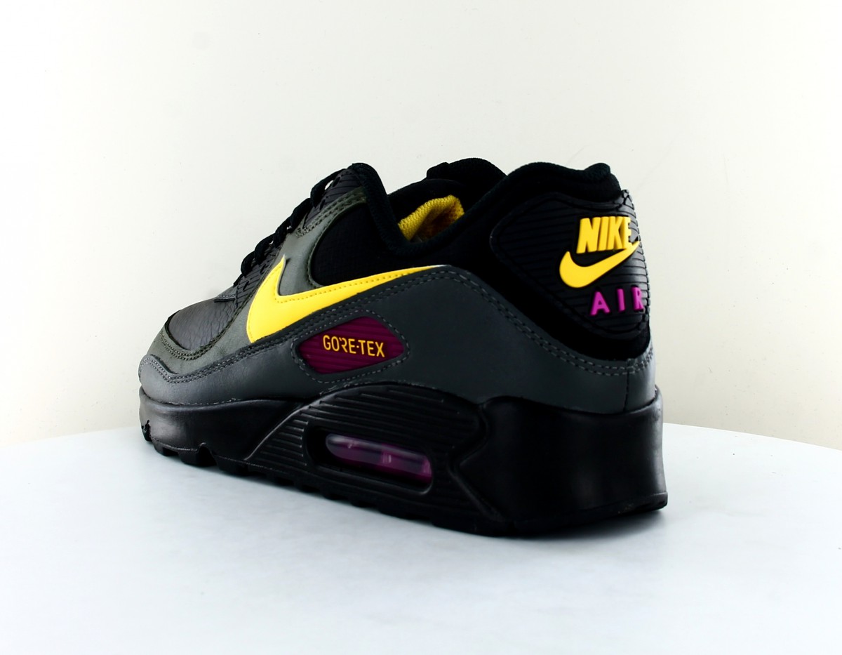 Nike Air max 90 gore-tex noir jaune kaki violet gris