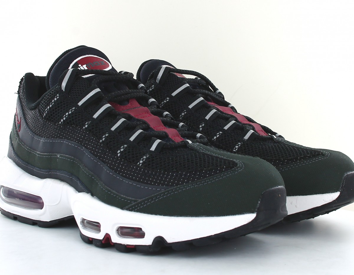 Nike Air max 95 essential noir blanc bordaux