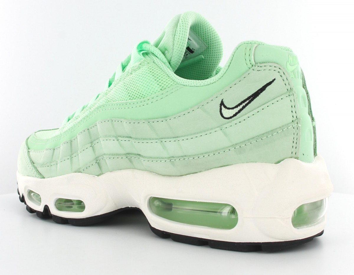 mint green airmax 95