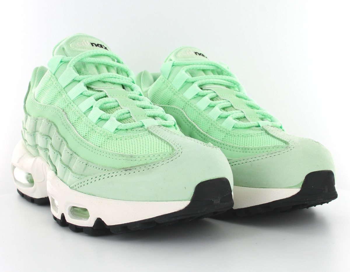 mint green nike air max 95