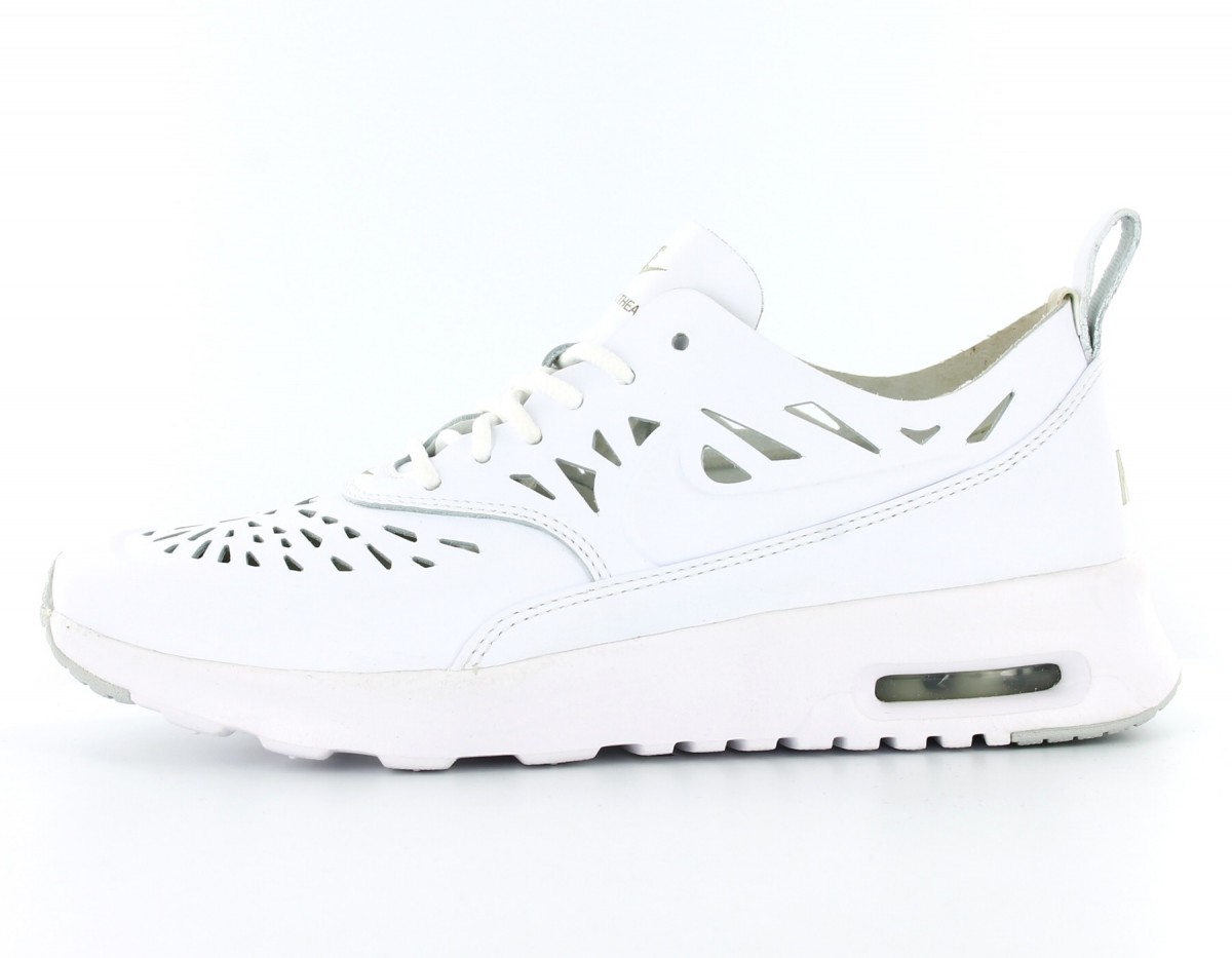 Nike air max thea joli toute blanche