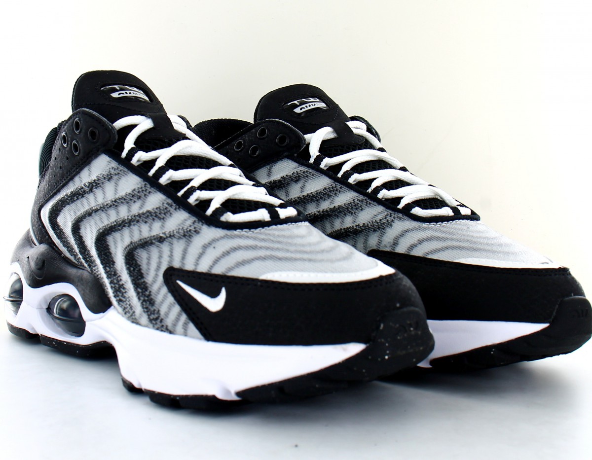 Nike Air max tw noir blanc