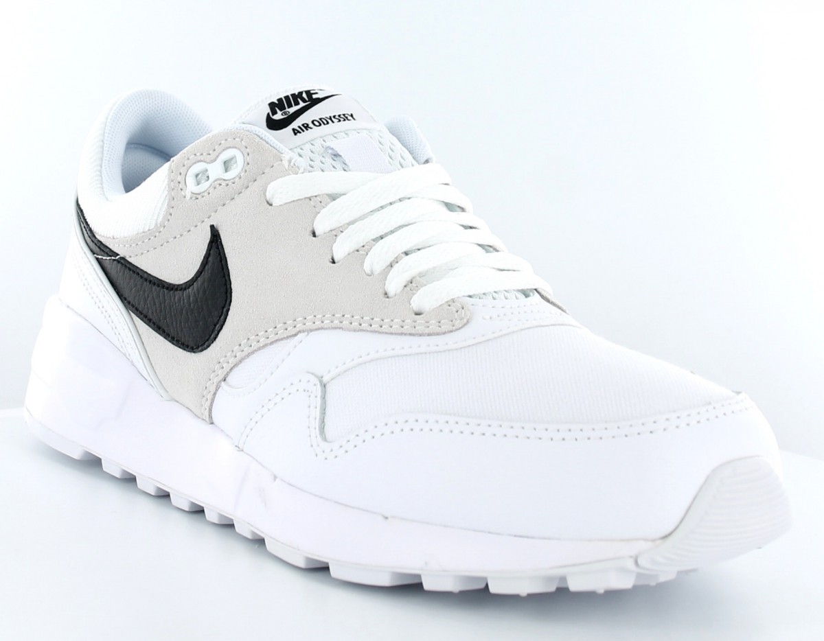 Nike air odyssey BLANC/NOIR