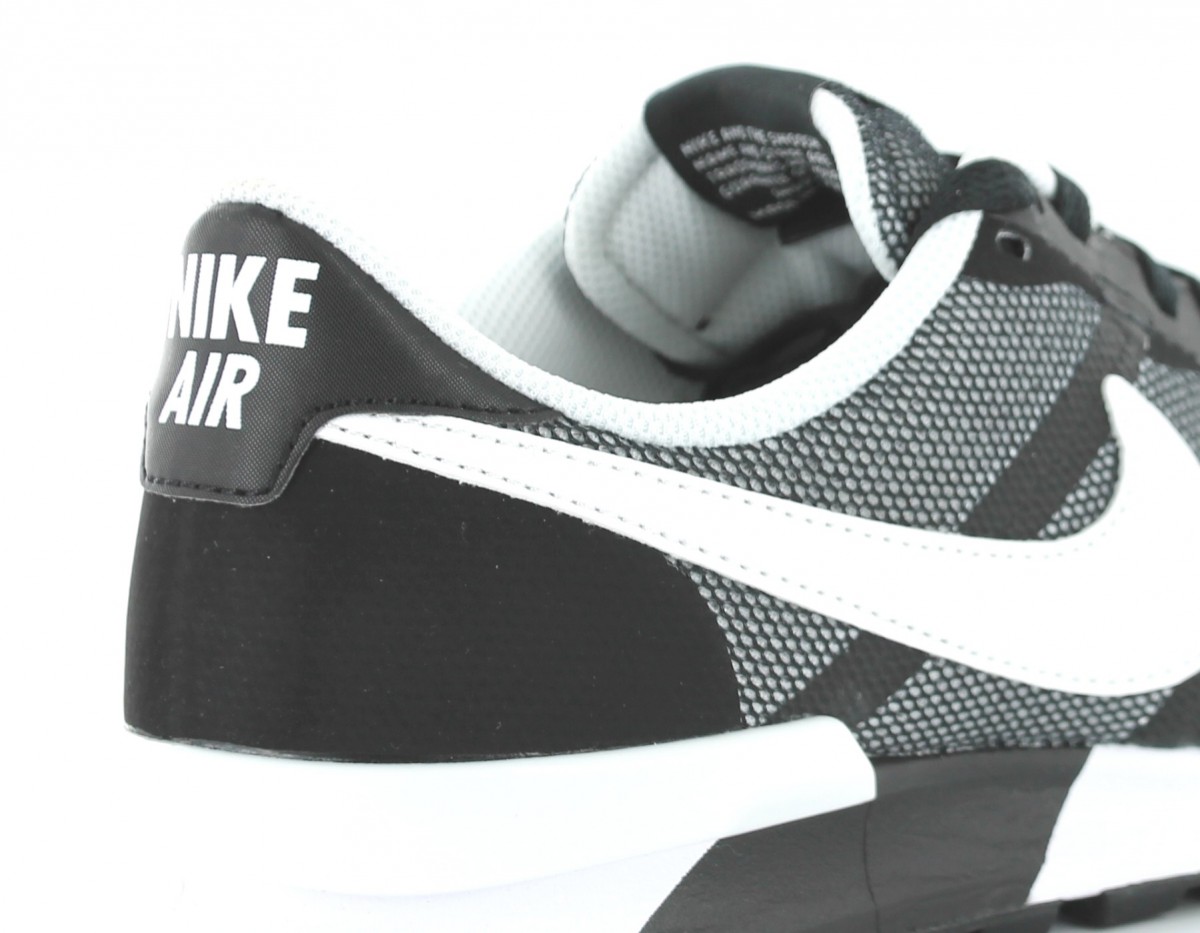 Nike Pegasus 83/30 NOIR/BLANC