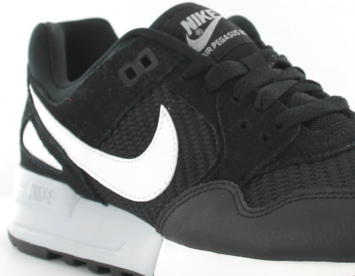 Nike Air pegasus 89 femme Noir/Blanc