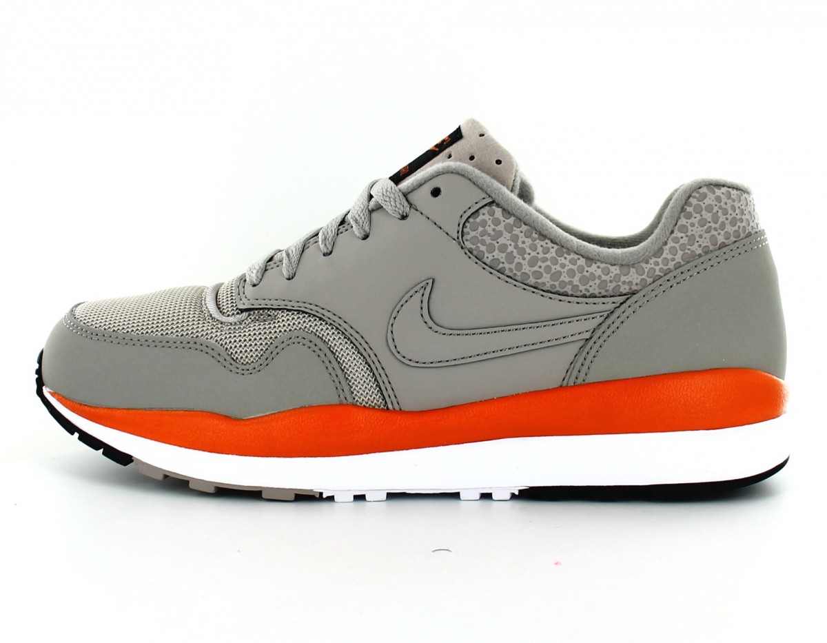 Nike Air Safari cobblestone-grey brown