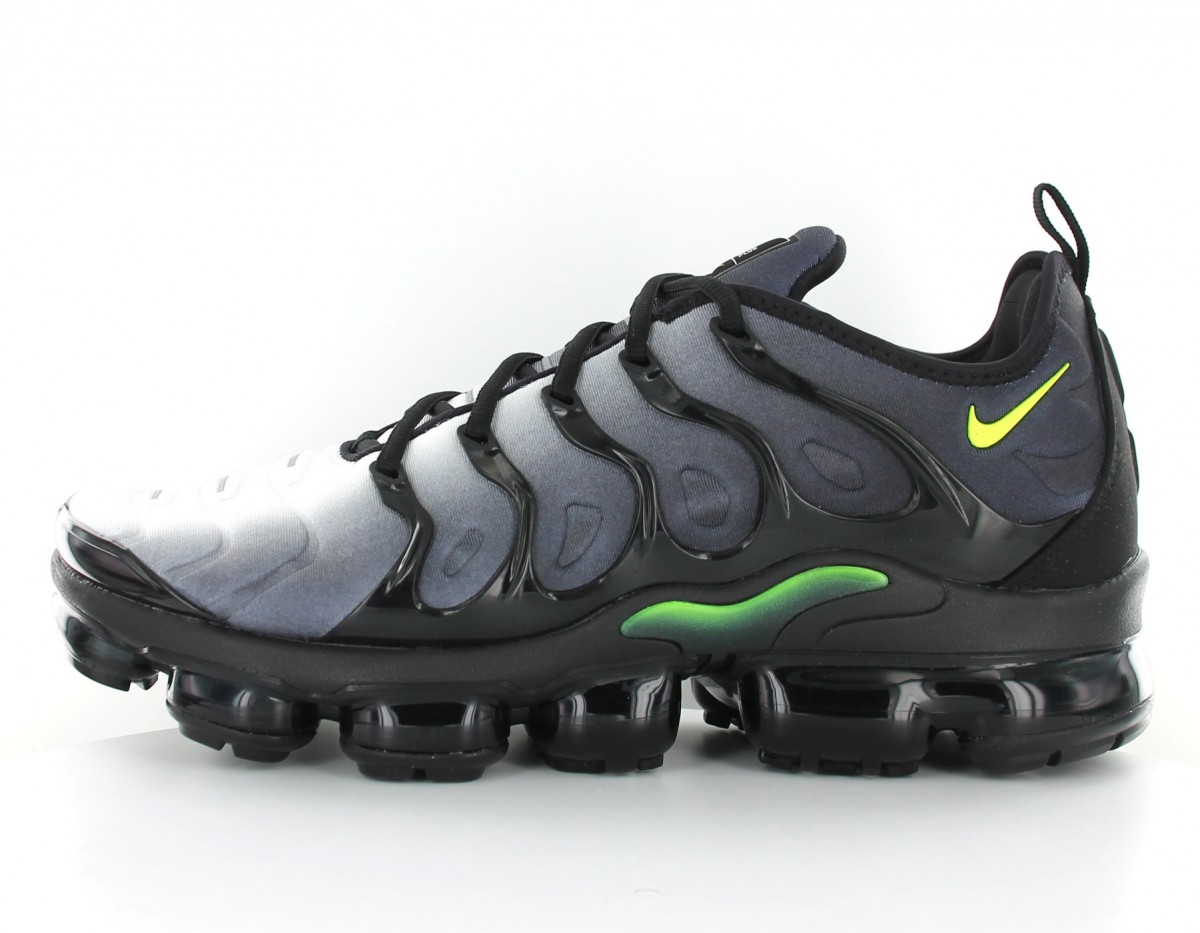 Nike Air Vapormax Plus black-volt-white