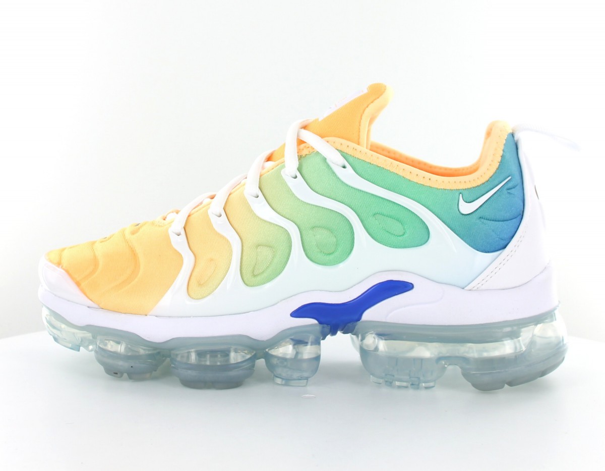 Nike Air Vapormax Plus women white-light menta