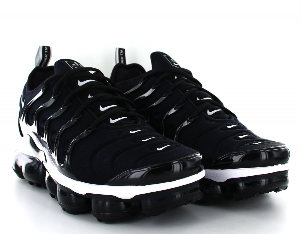 Nike Air Vapormax Plus noir-blanc-noir