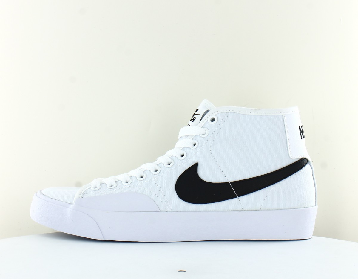 Nike Blazer court mid blanc noir