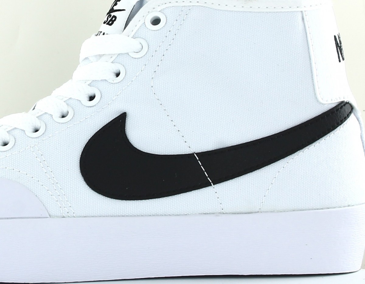 Nike Blazer court mid blanc noir