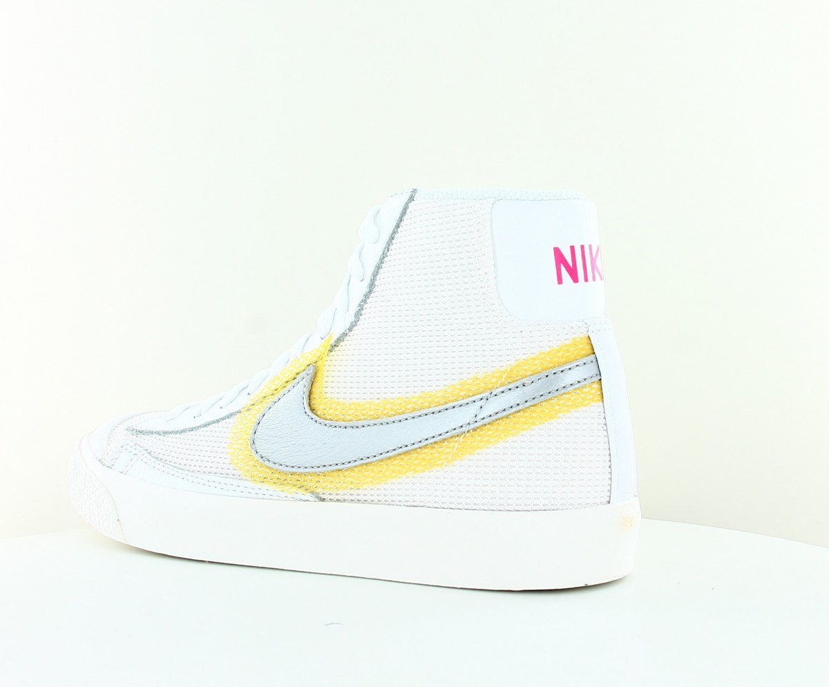 Nike Blazer mid 77 vintage blanc argent jaune rose