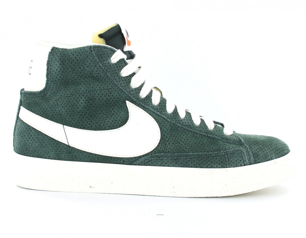 nike blazer vintage green