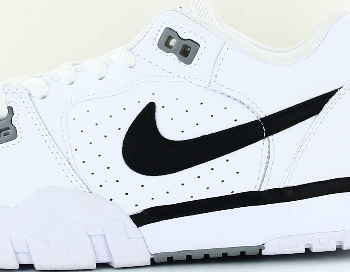 Nike Cross trainer low blanc noir