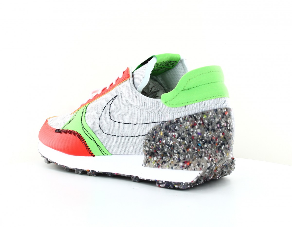 Nike Daybreak type recycled gris orange vert