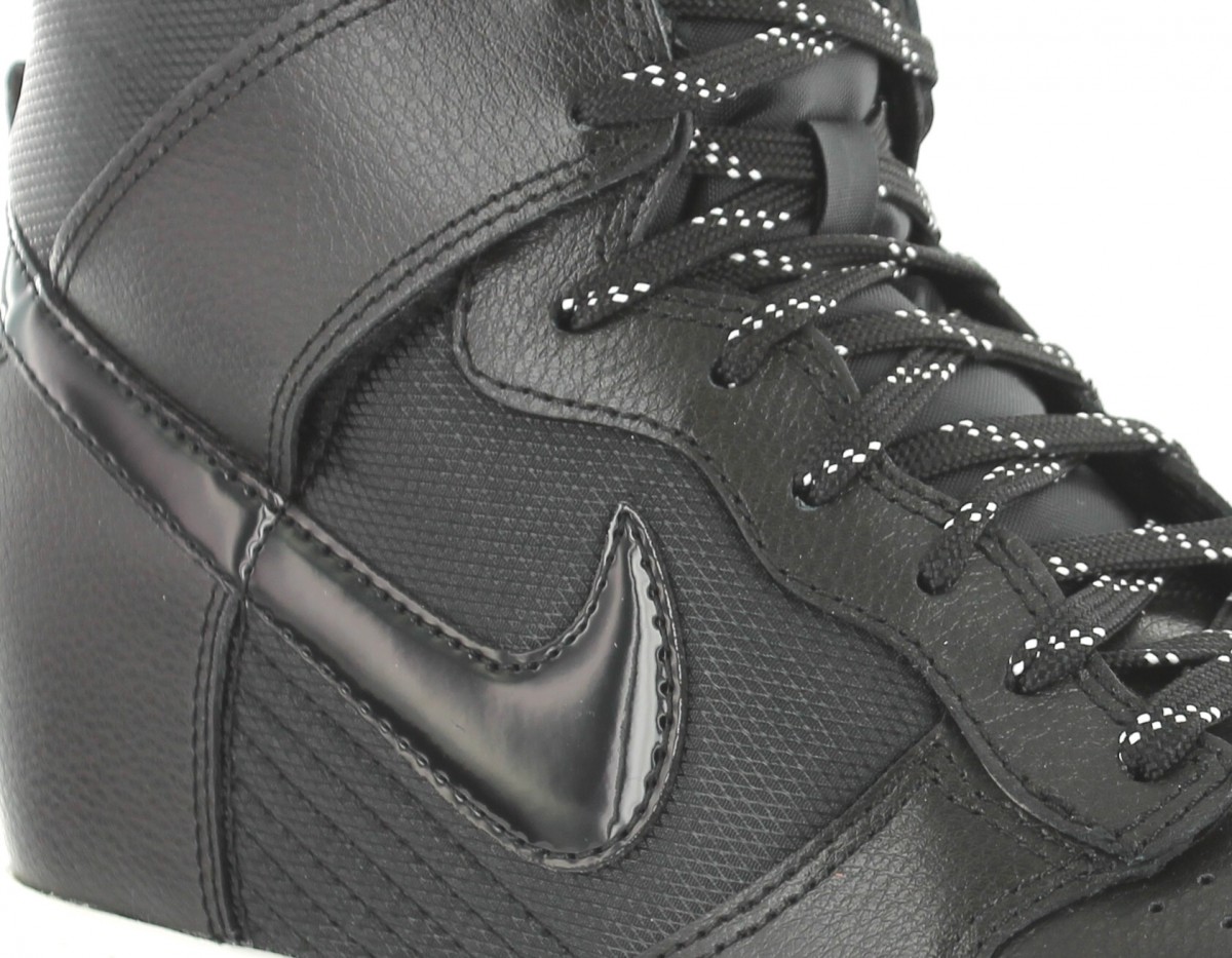 Nike Dunk Sky Hi essentiel NOIR NOIR BLANC