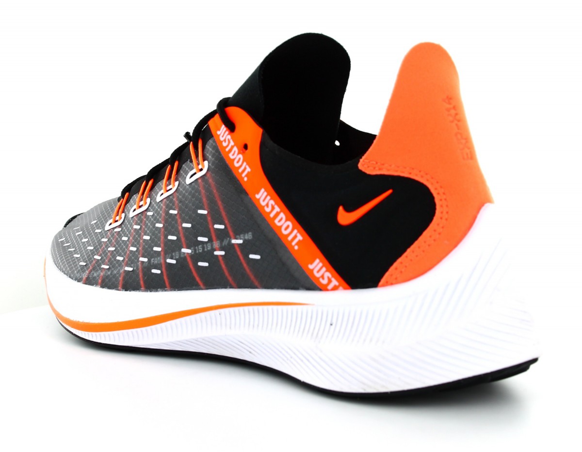 Nike EXP-X14 SE Just Do It black-orange