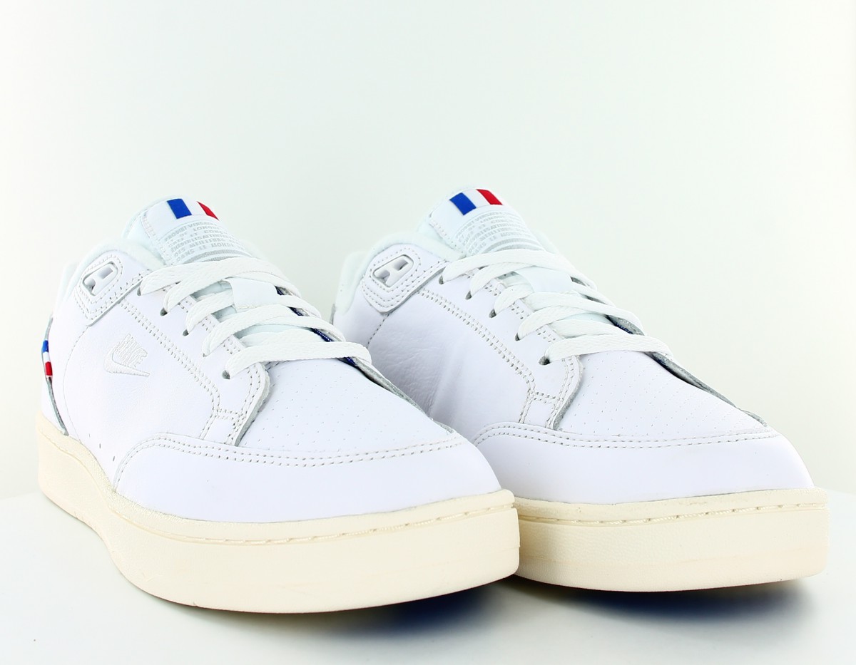 Nike Grandstand II Pinnacle white-sail-hyper cobalt