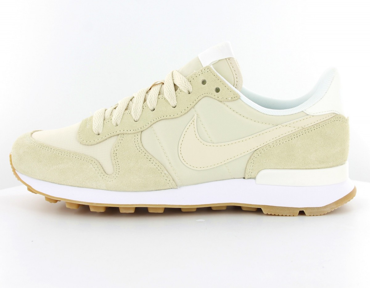 Nike Internationalist femme Beige clair gomme