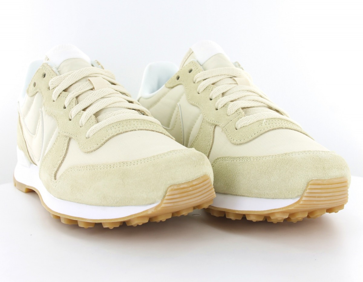 Nike Internationalist femme Beige clair gomme