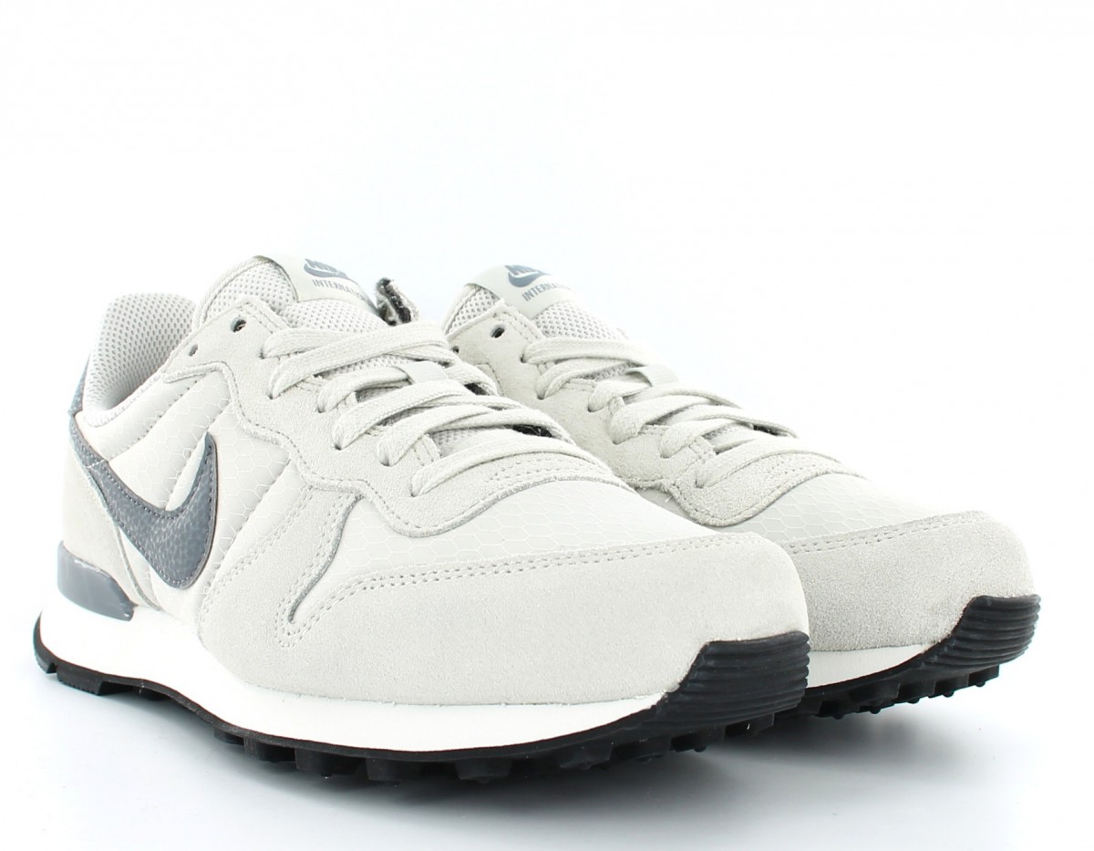 Nike Internationalist femme Beige/Gris