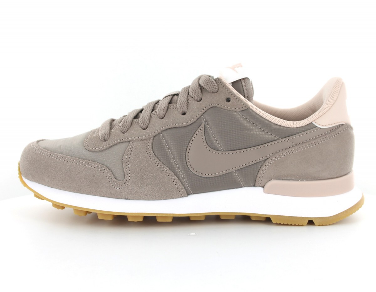 Nike Internationalist femme Marron sepia gomme