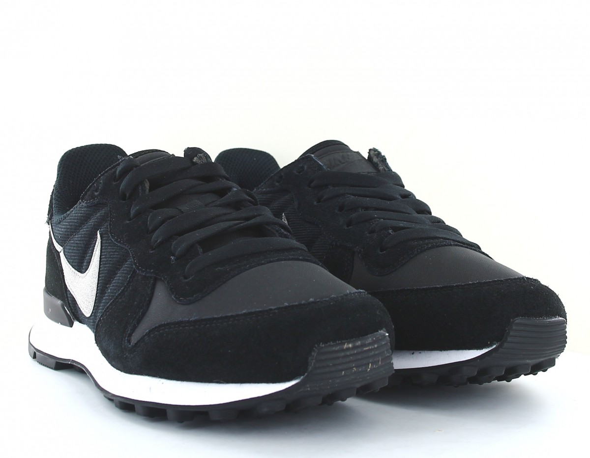 Nike Internationalist noir argent brillant blanc