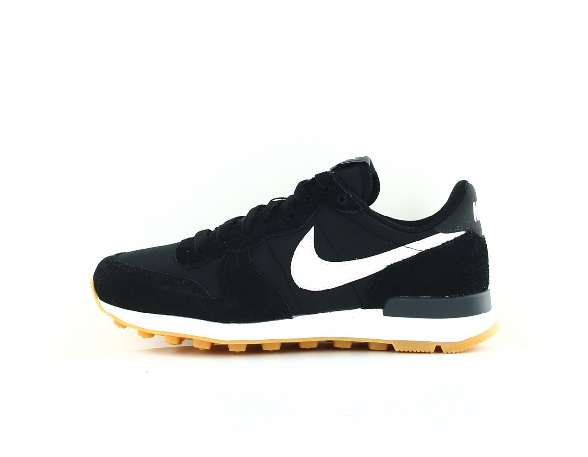 Nike Internationalist noir blanc gris gomme