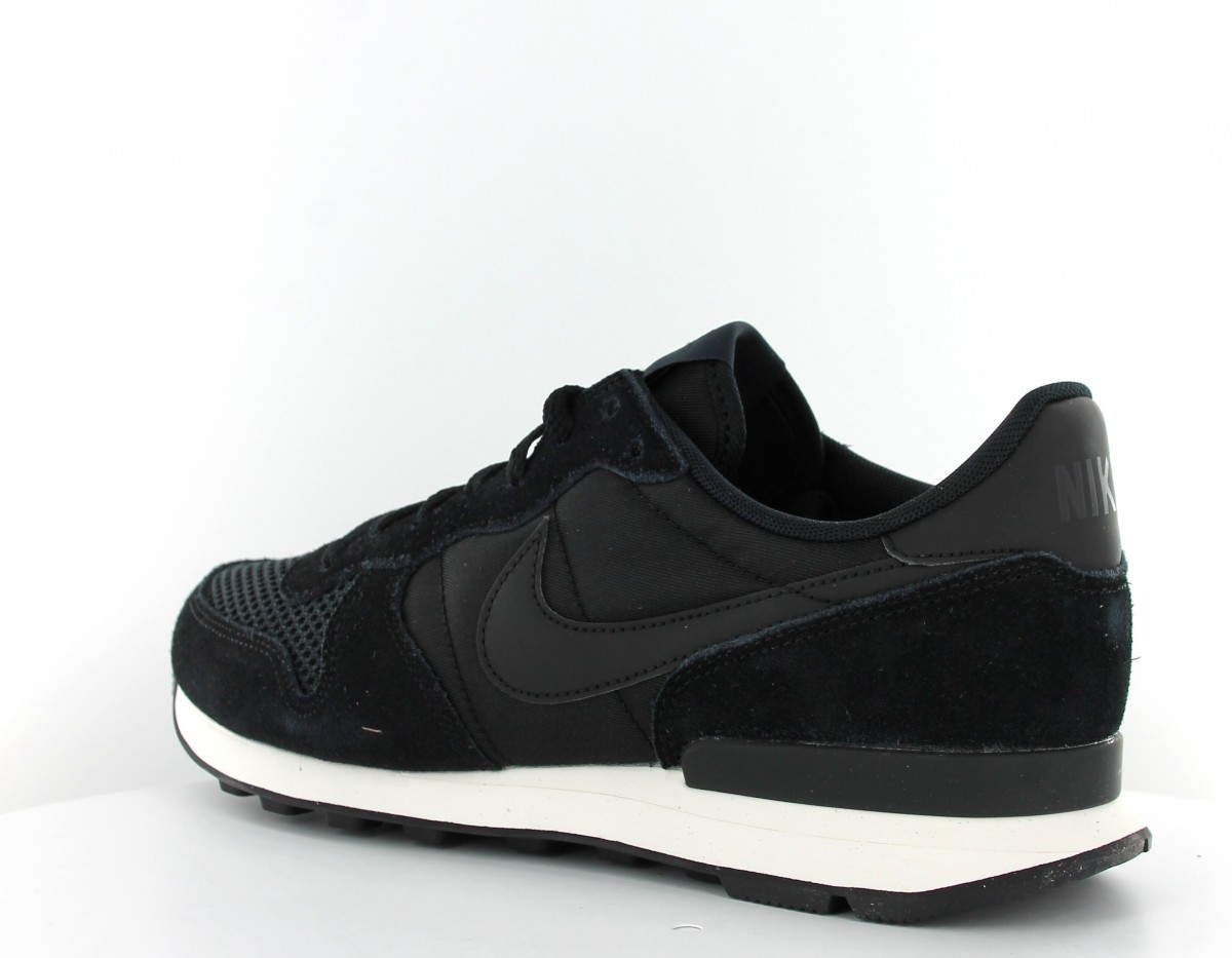 Nike Internationalist SE Noir-Blanc