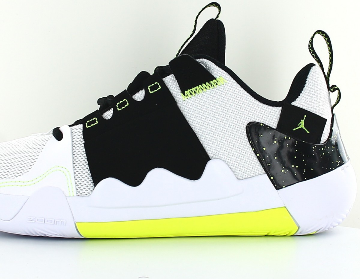 Jordan Jordan zoom zero gravity blanc noir volt