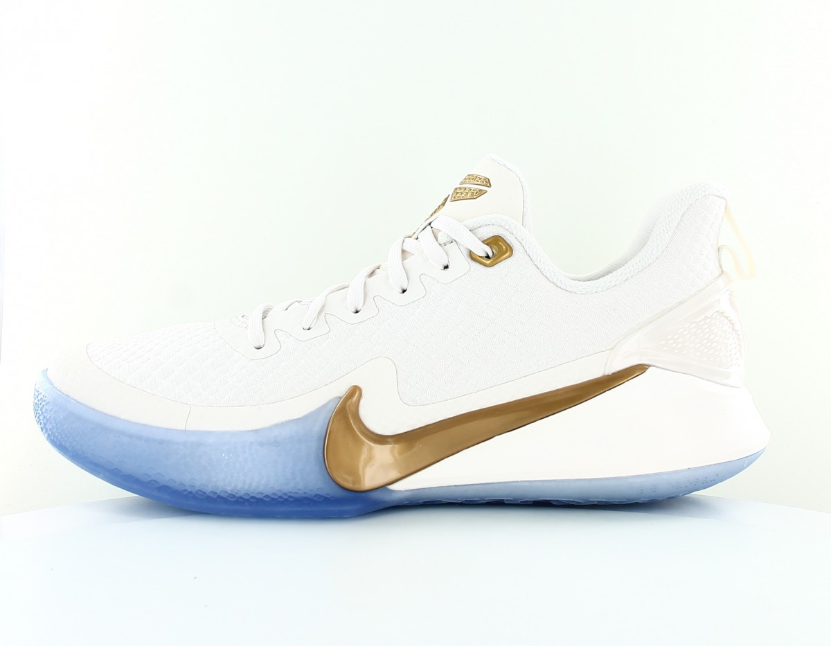 Nike Mamba focus beige or bleu