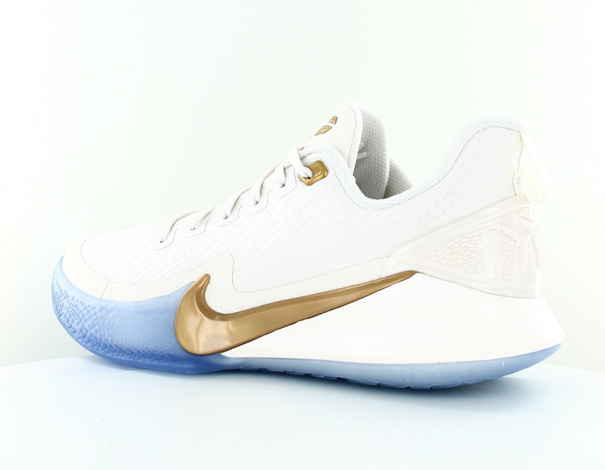 Nike Mamba focus beige or bleu