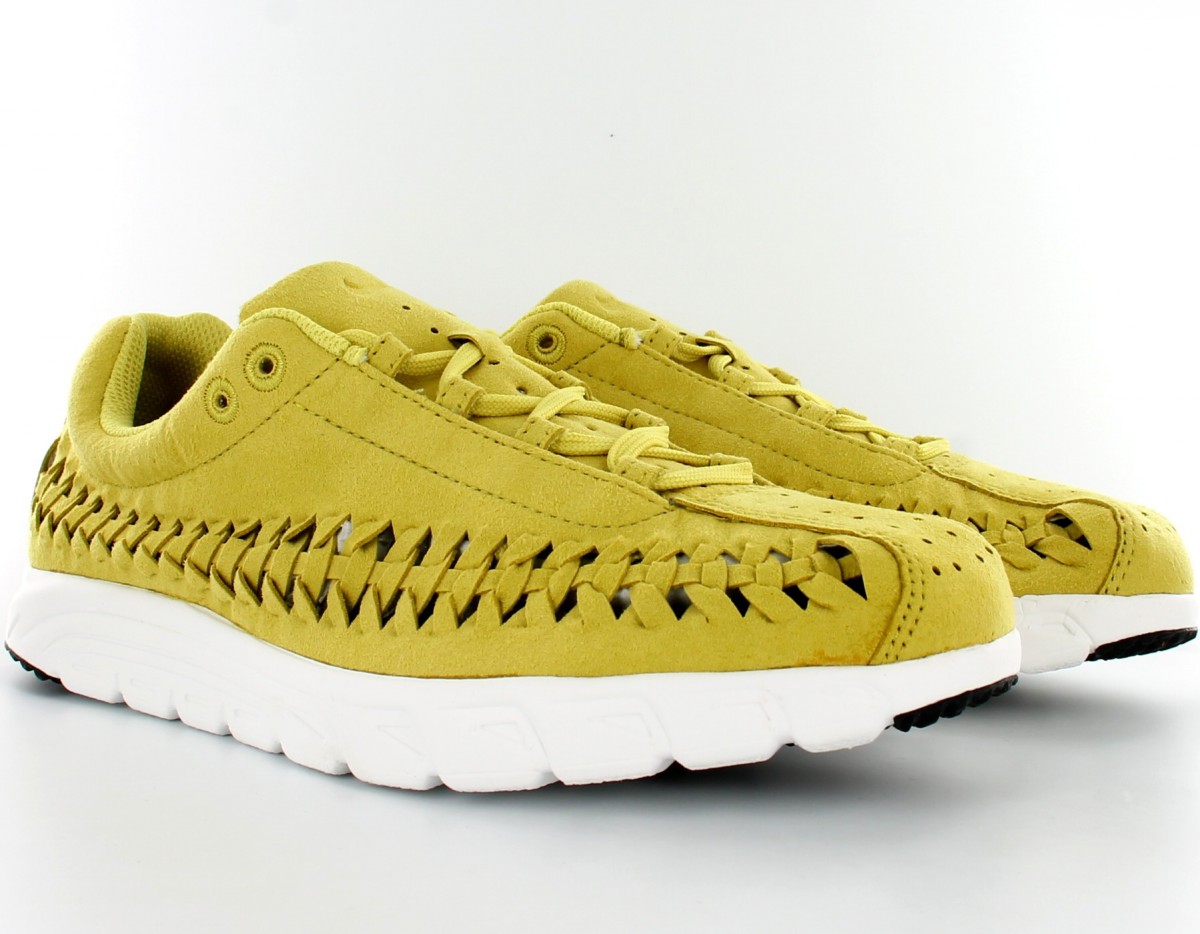 Nike mayfly woven celery-black