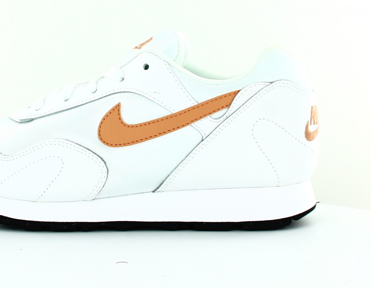 Nike Outburst women blanc-praline