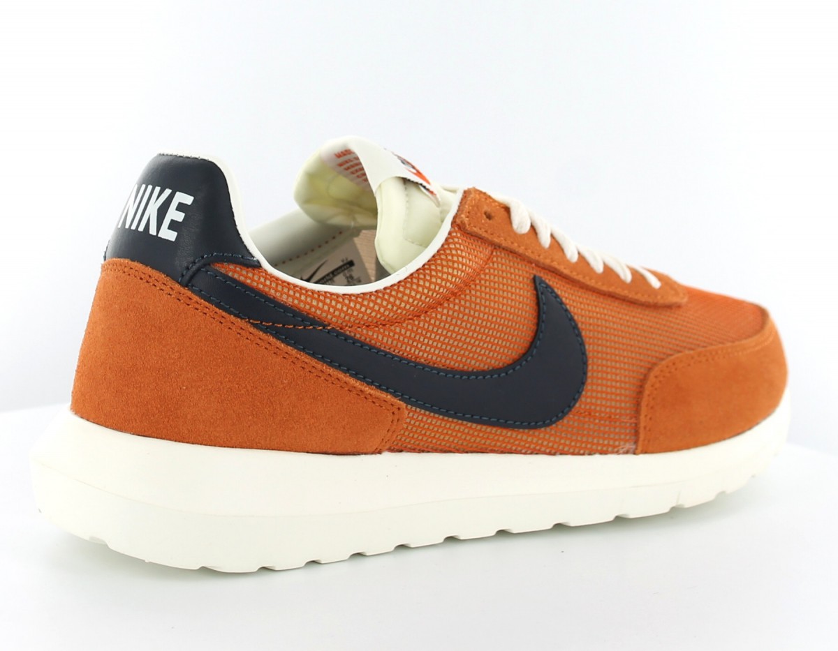 Nike roshe daybreak nm orange-noir