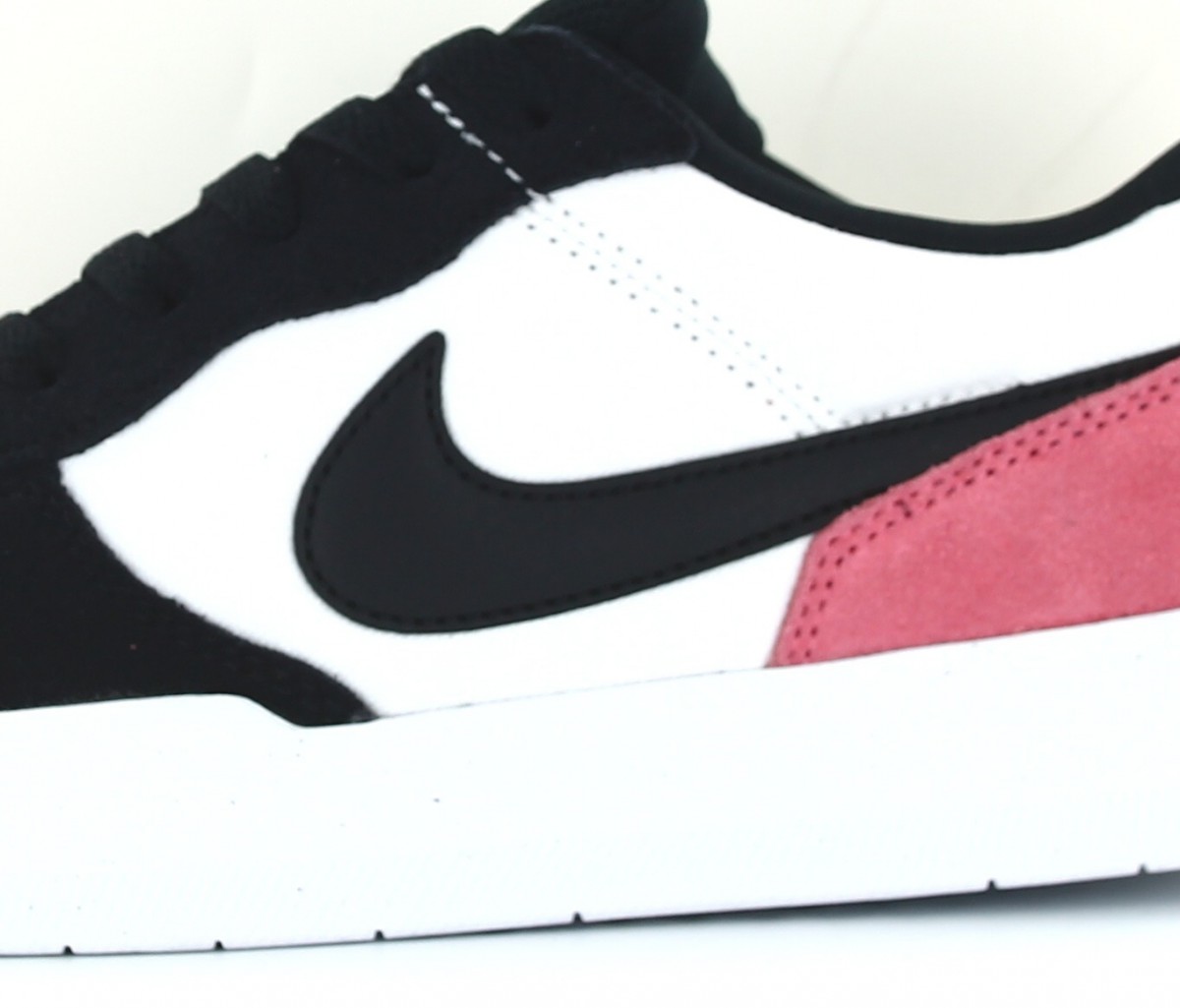 Nike Nike sb force 58 blanc noir rose