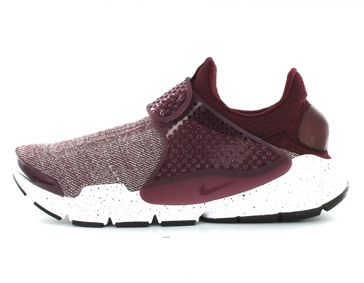 Nike Sock Dart SE premium Night Maroon/Night maroon