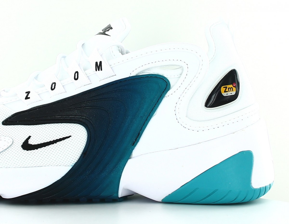 Nike Zoom 2K blanc noir bleu