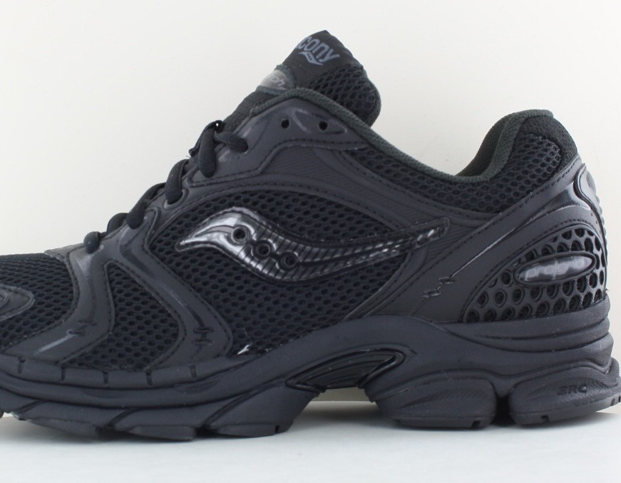 Saucony Progrid triumph 4 noir