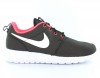 Nike Rosherun femme NOIR/BLANC/ROSE