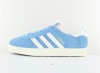 Adidas Gazelle bleu ciel beige or