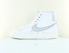 Nike Blazer mid 77 essential blanc argent craquelé