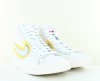 Nike Blazer mid 77 vintage blanc argent jaune rose