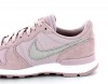 Nike Internationalist we rose argent