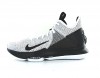 Nike Lebron witness IV blanc noir blanc