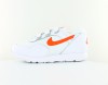 Nike Outburst women scratch blanc orange