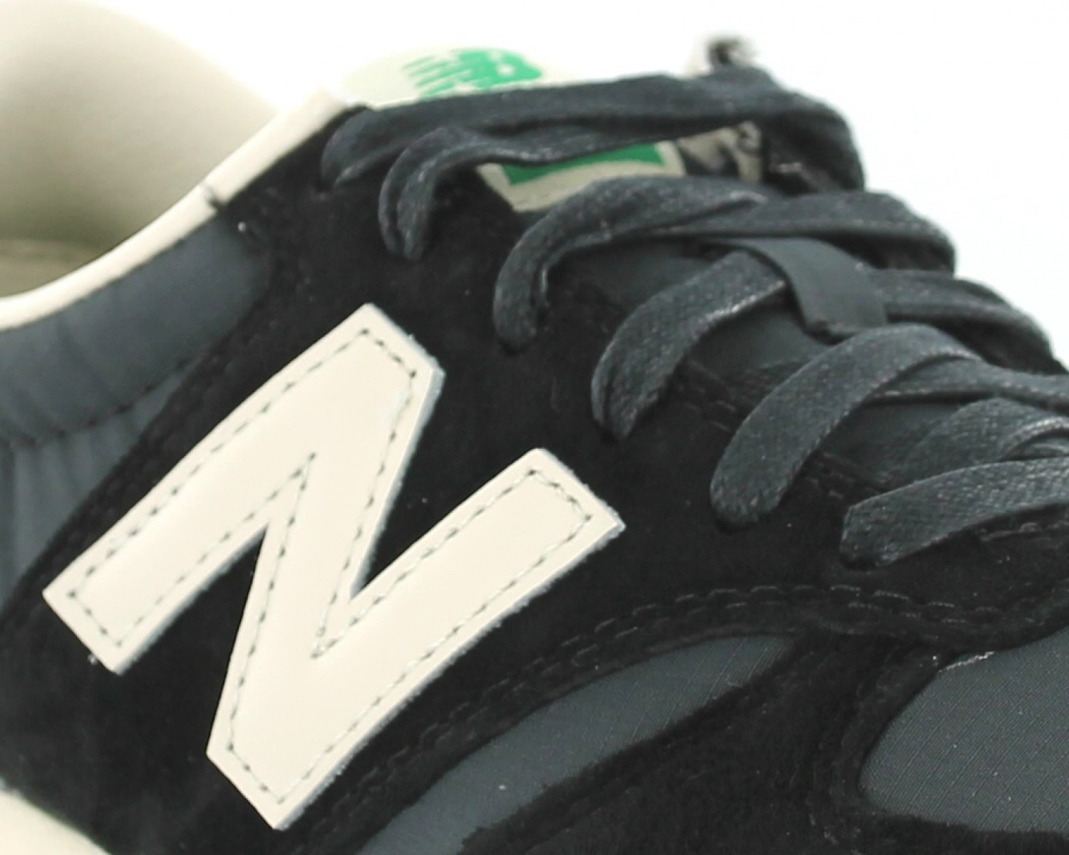 New Balance 420 Vintage NOIR BLANC