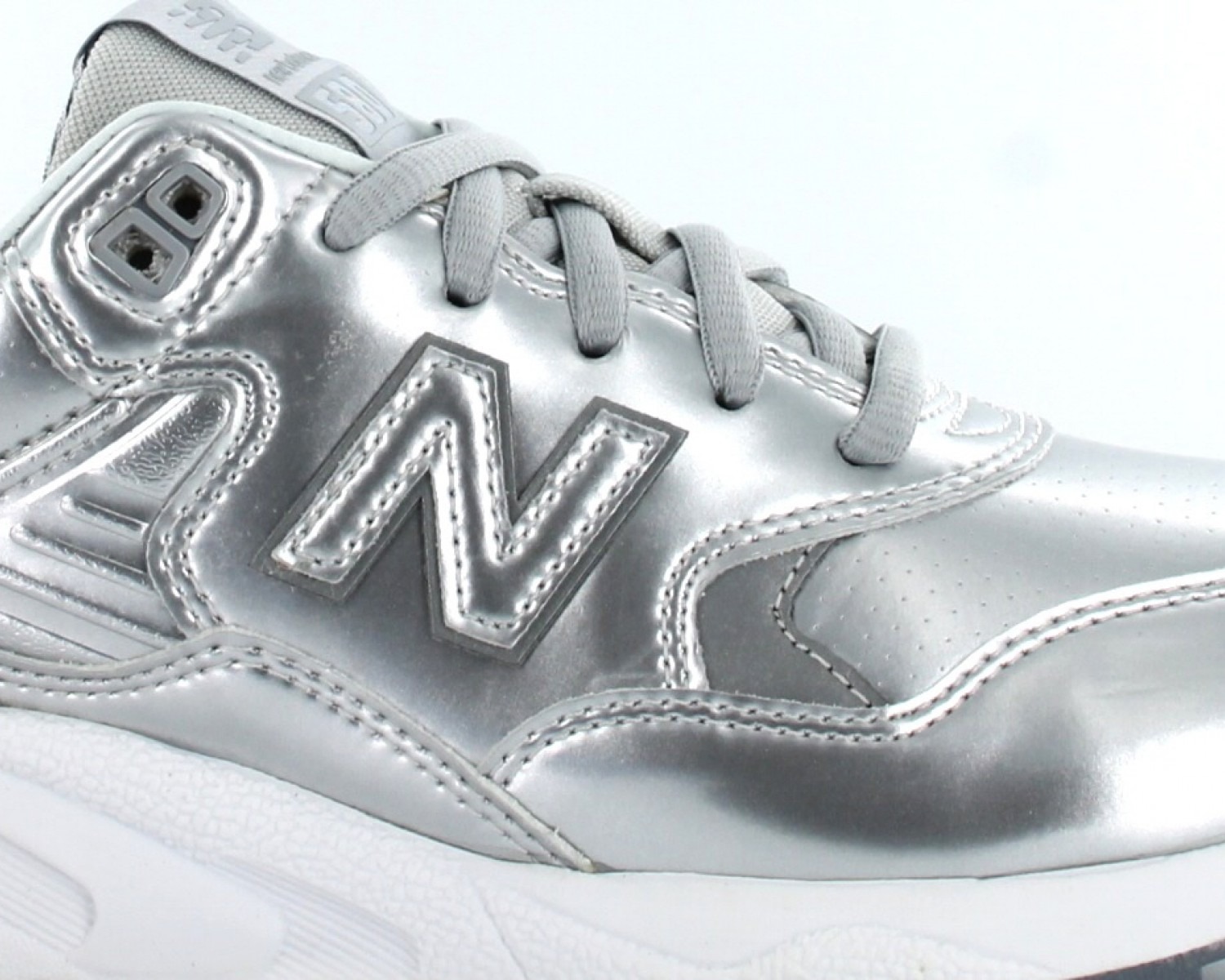 new balance argenté 580