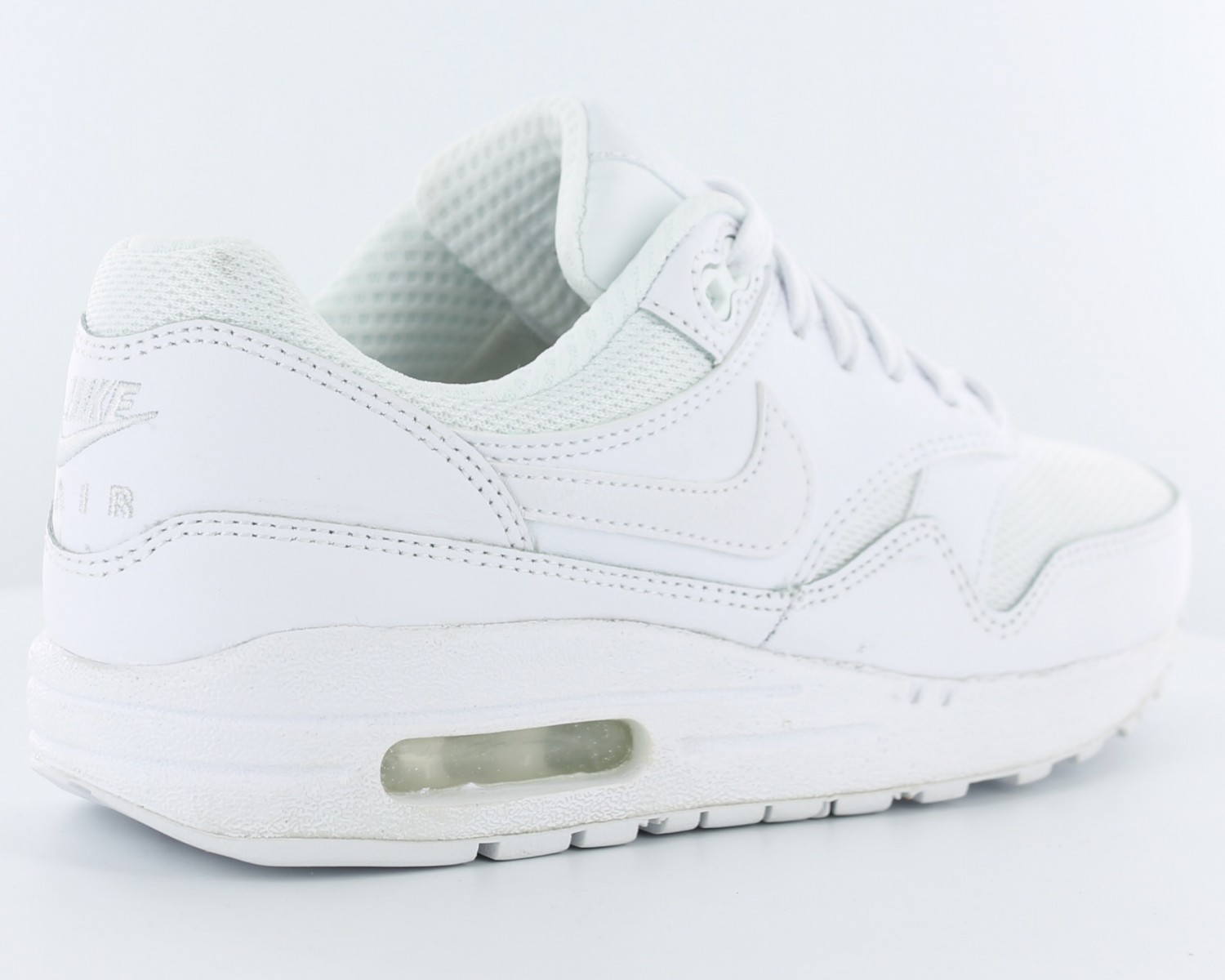 air max one blanche كريم بيور بيوتي